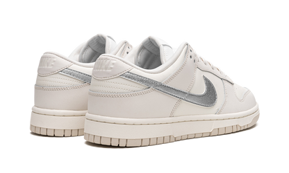 DUNK LO ESS TREND MNS WMNS "Sail / Oxygen Purple" DX5930 100