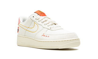 AIR FORCE 1 &