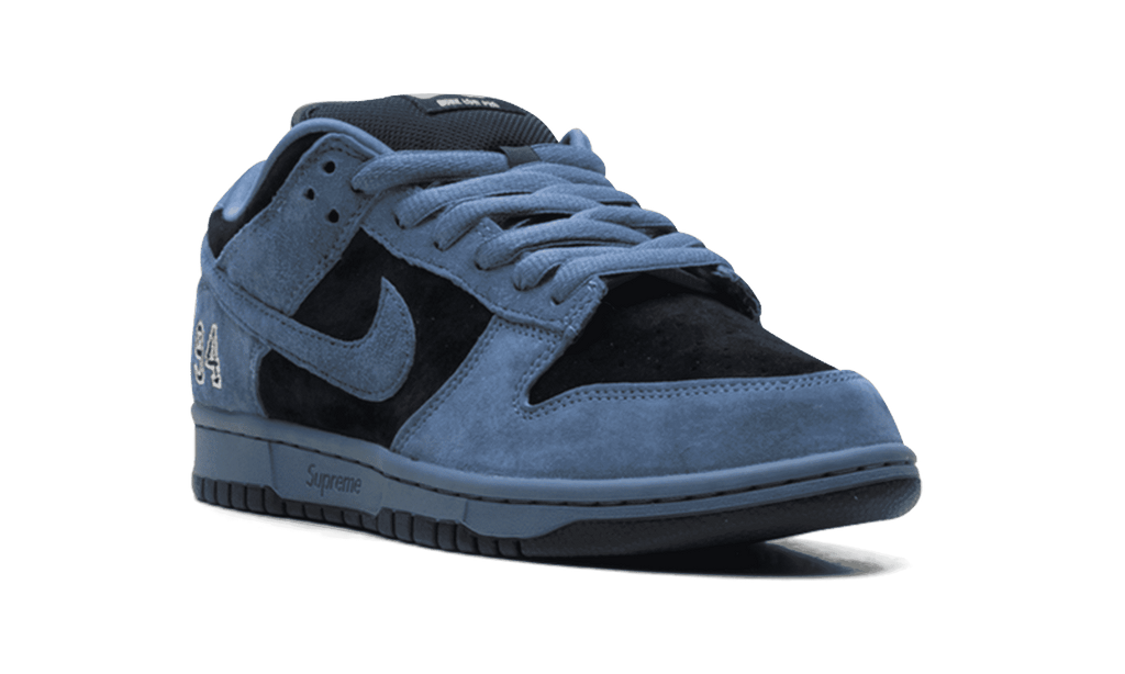 SB Dunk Low “Supreme – Ocean Fog