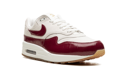 AIR MAX 1 LX WMNS "Team Red" FJ3169 100