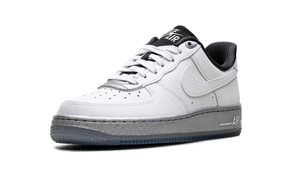 AIR FORCE 1 &