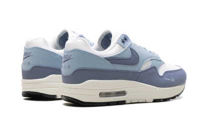 Nike Air Max 1 &
