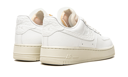 AIR FORCE 1 LO PRM MNS WMNS "Jewels White" DN5463 100