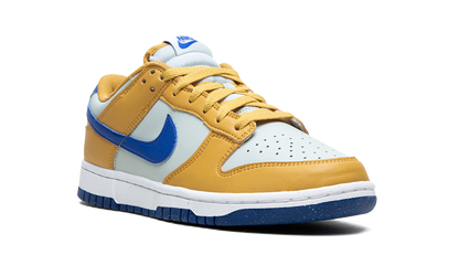 DUNK LO NEXT NATURE WMNS "Wheat Gold Royal" DN1431 700