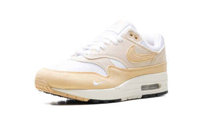 Air Max 1 &