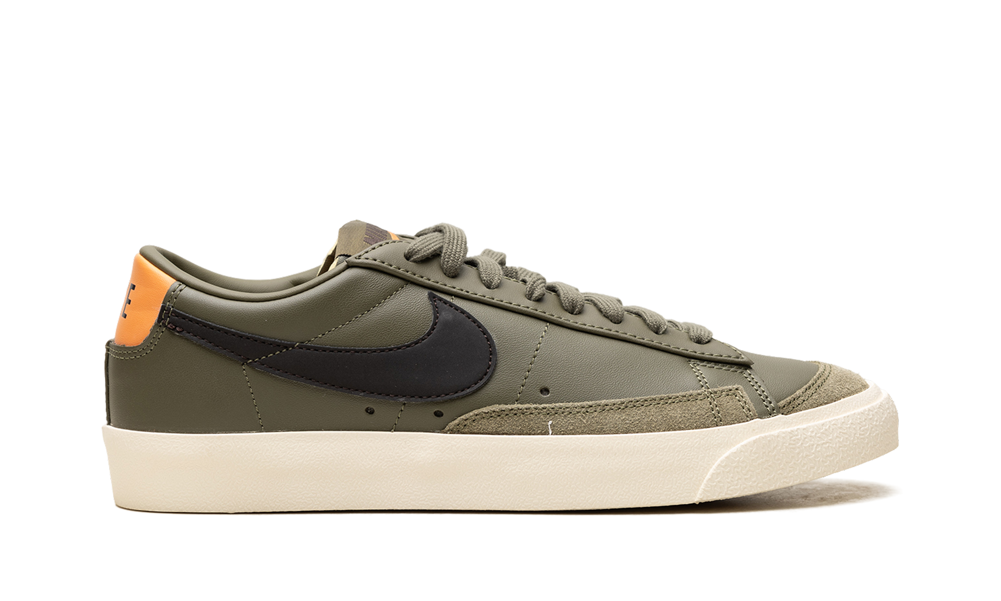 BLAZER LOW 77 WMNS "Orange" DC4769-201