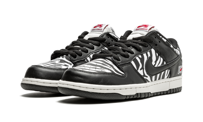 SB Dunk Low OG QS "Quarter Snacks" DM3510 001