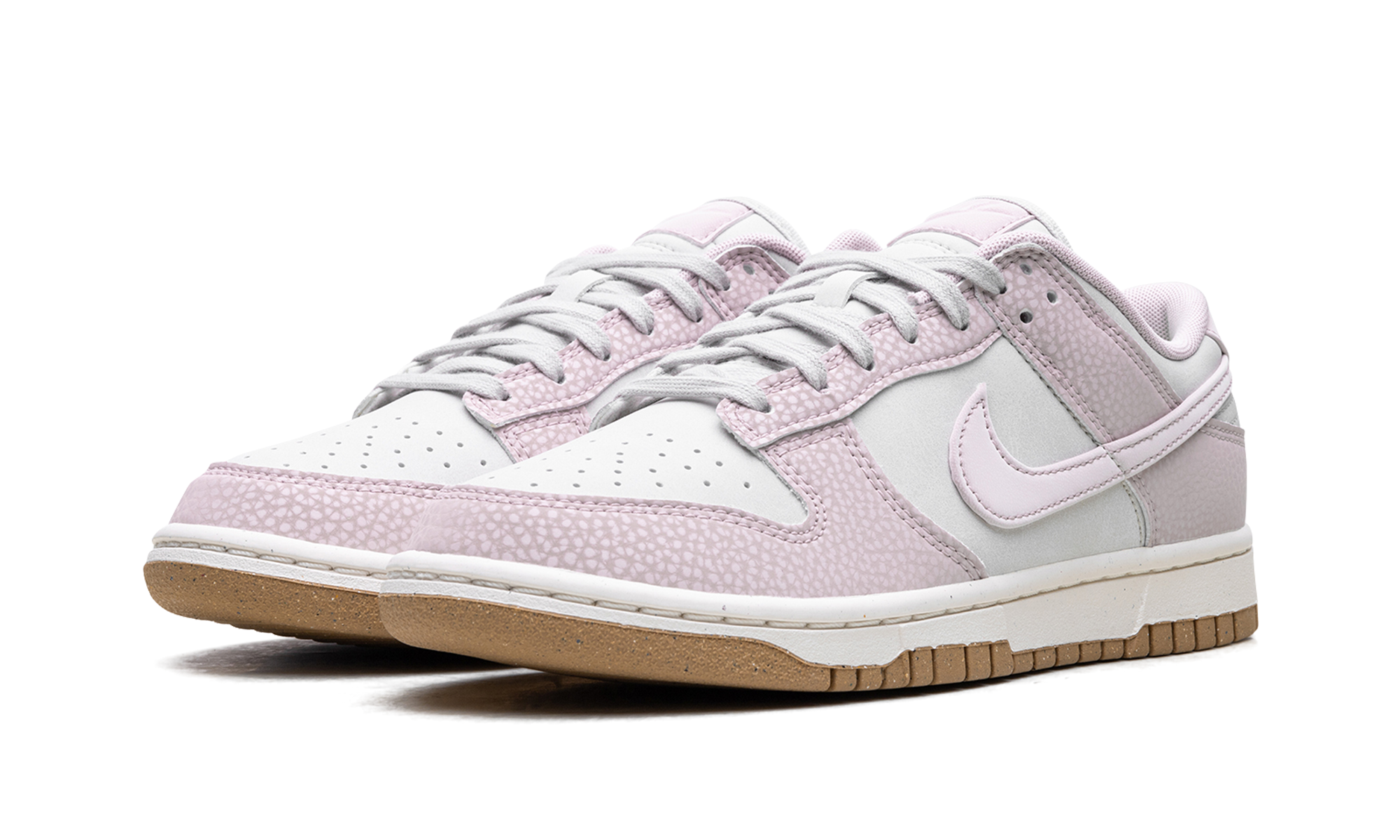 Dunk Low WMNS "Platinum Violet" FN6345 001