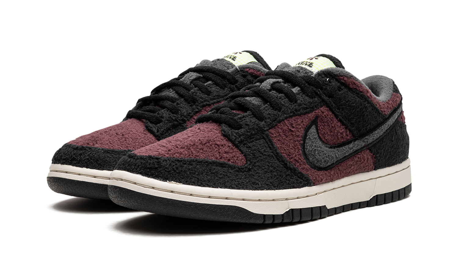 DUNK LO MNS WMNS "Fleece Pack Burgundy Crush" DQ7579 600