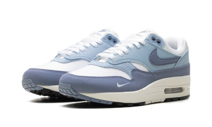 Nike Air Max 1 &
