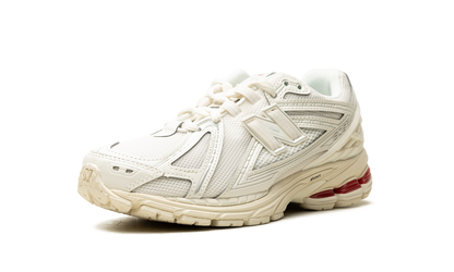 1906R "Angora/Sea Salt/Shadow Red" U19066KA