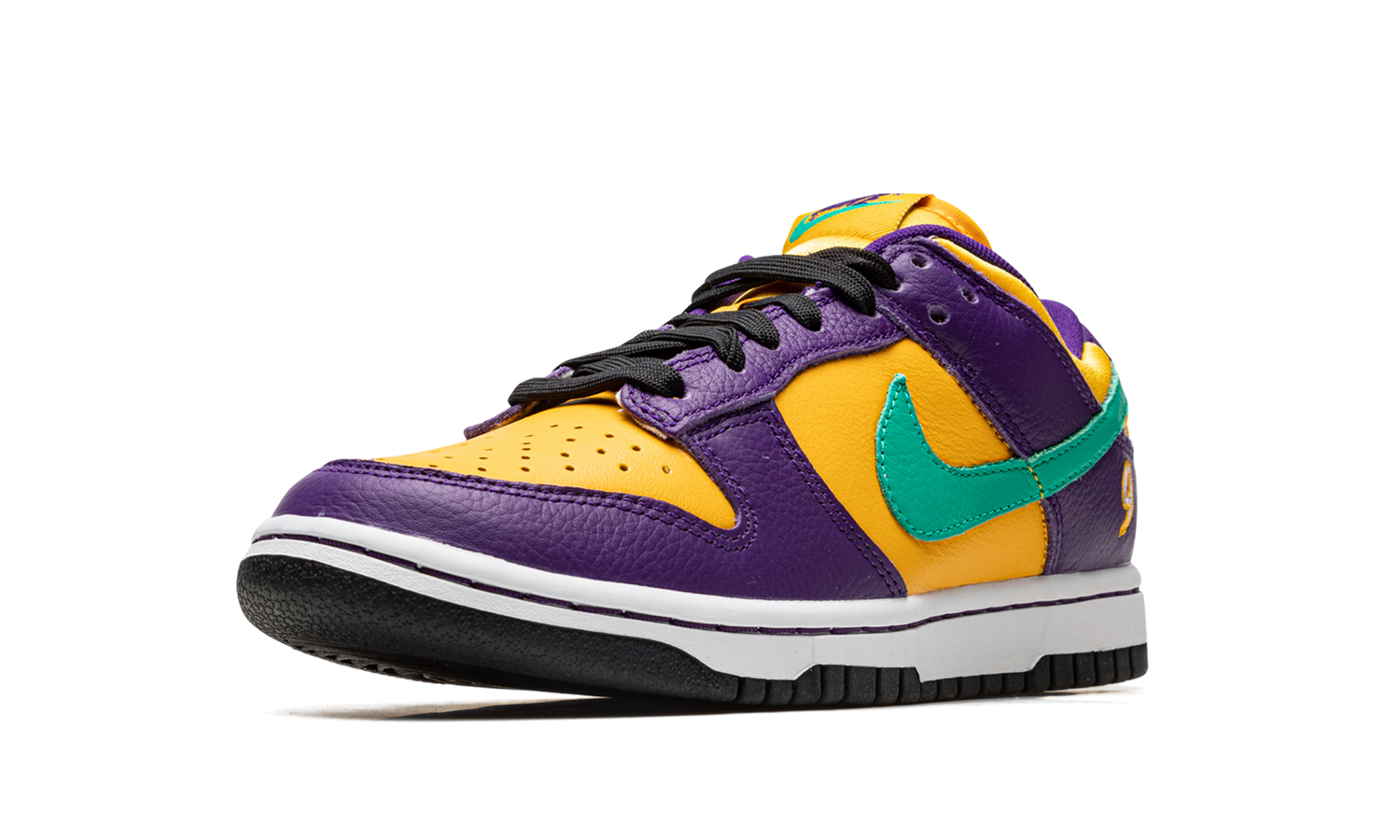 DUNK LOW WMNS "Lisa Leslie" DO9581 500