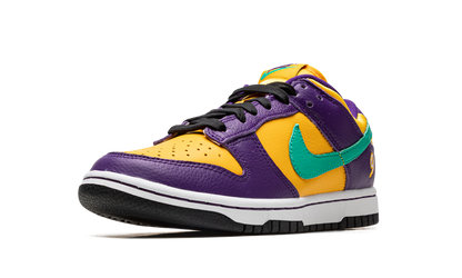 DUNK LOW WMNS "Lisa Leslie" DO9581 500