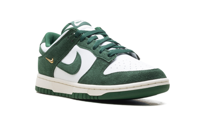 Dunk Low WMNS "Mini Swoosh - Gorge Green" IB4417 100