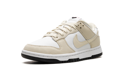 NIKE DUNK LO LX WMNS "Coconut Milk" DZ2710 100