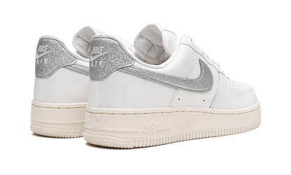 AIR FORCE 1 &