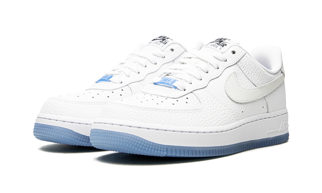 AIR FORCE 1 LO WMNS "UV Reactive Swoosh" DA8301 101