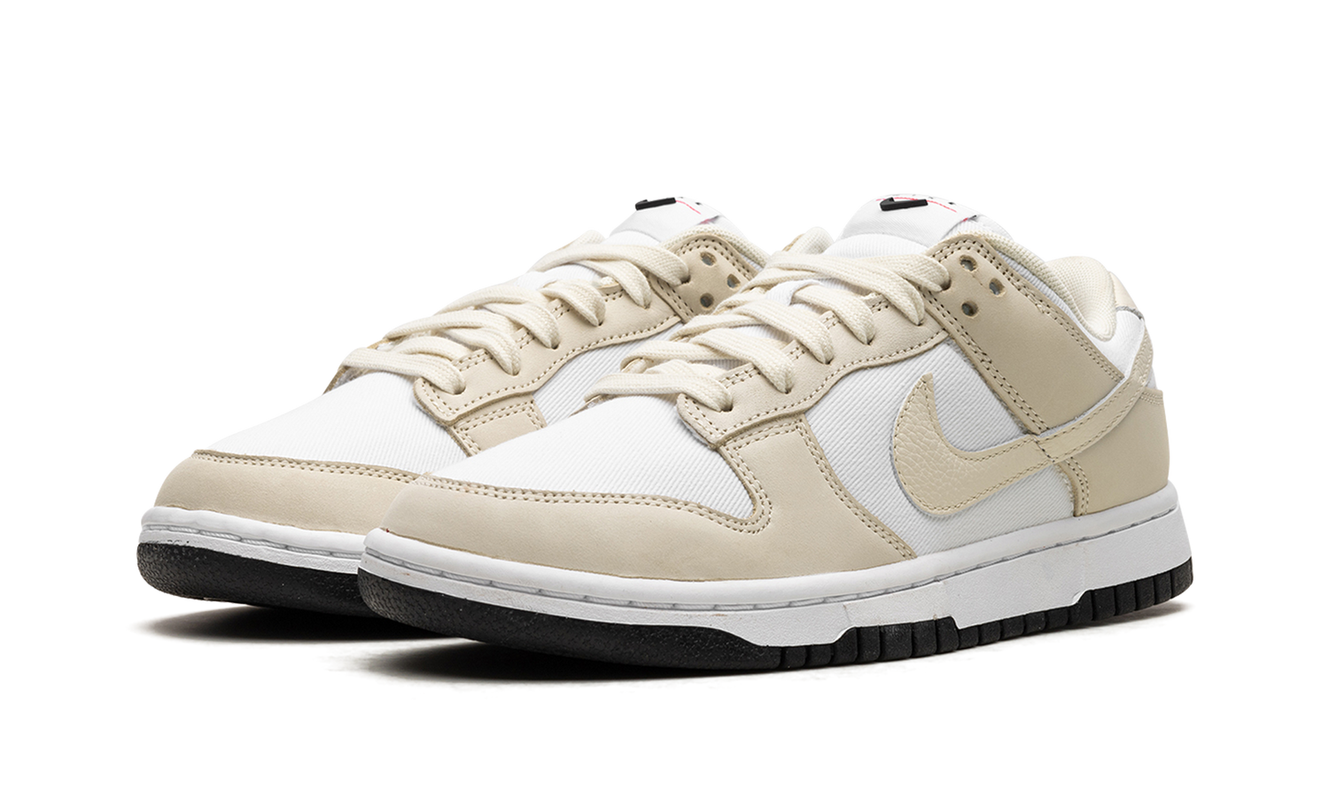 NIKE DUNK LO LX WMNS "Coconut Milk" DZ2710 100