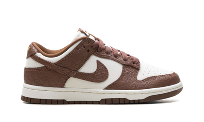 Dunk Low WMNS "Embossed Baroque Sail Fauna Brown" IF3944 100
