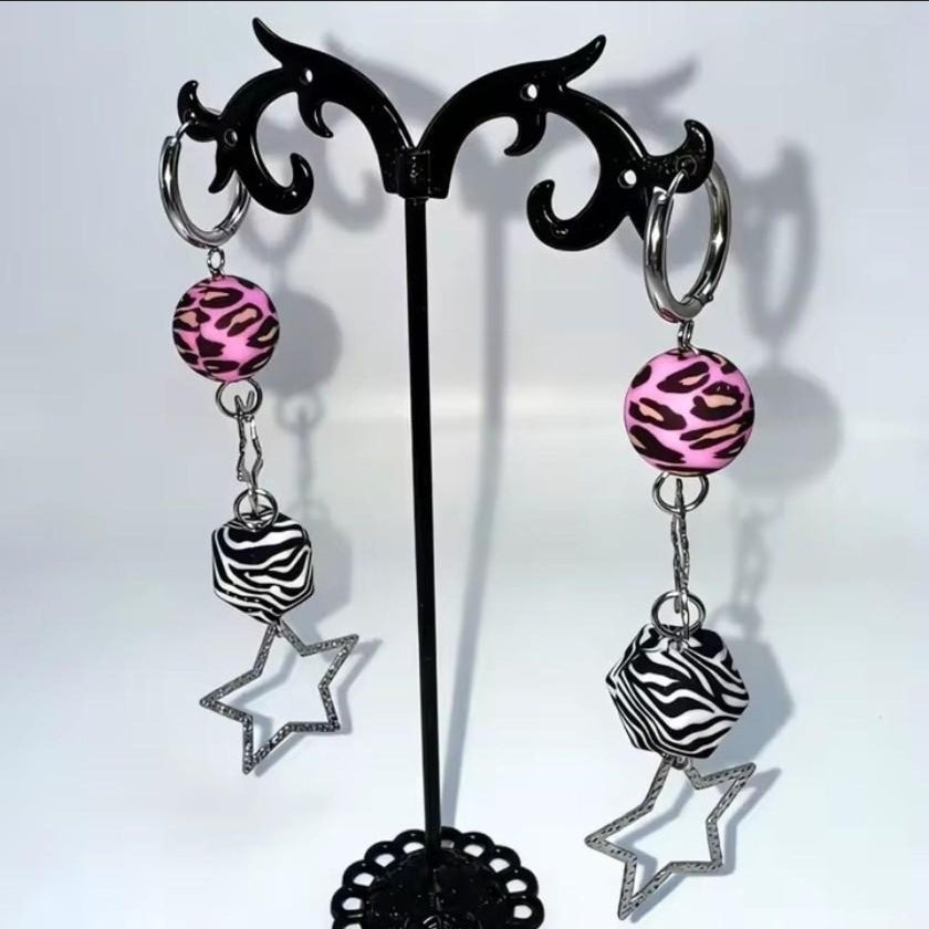Women's earrings