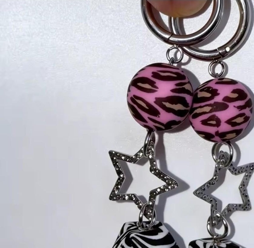 Women's earrings