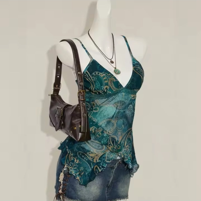 Women's summer vibes