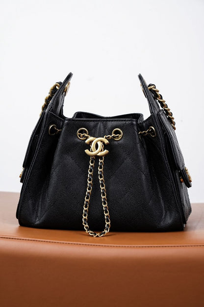 Chanel
Caviar Quilted Small Chanel 25 Women&