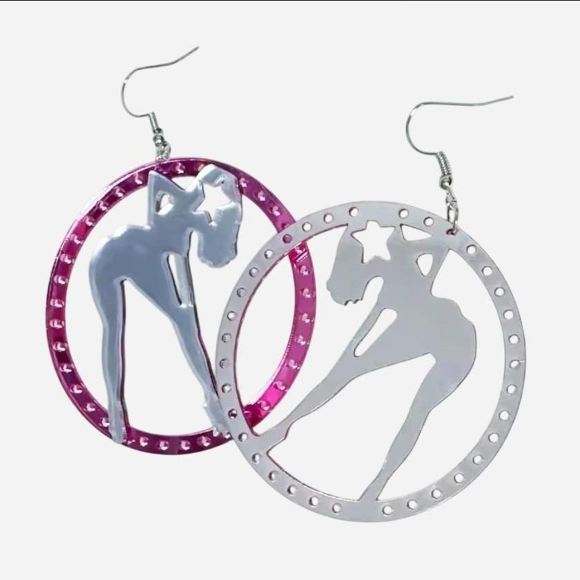 Women's earrings