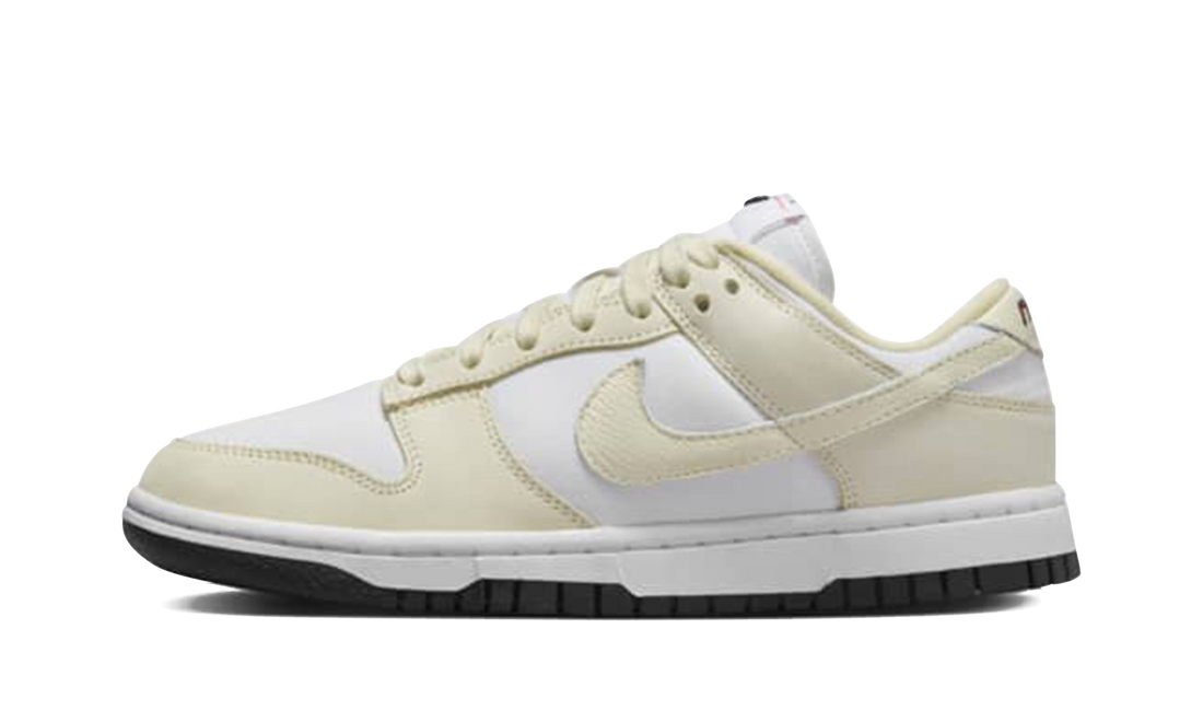NIKE DUNK LO LX WMNS "Coconut Milk" DZ2710 100