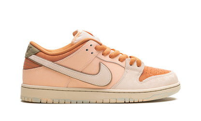 Nike SB Dunk Low Pro PRM "Guava Ice" FV5926 200