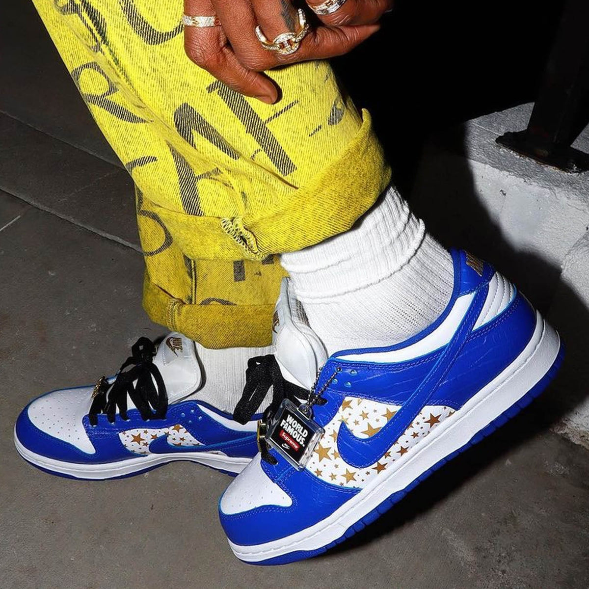Supreme x Nike Dunk Low OG SB  ‘Hyper Royal’