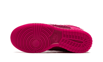 DUNK LOW WMNS "Valentine’s Day" DQ9324 600