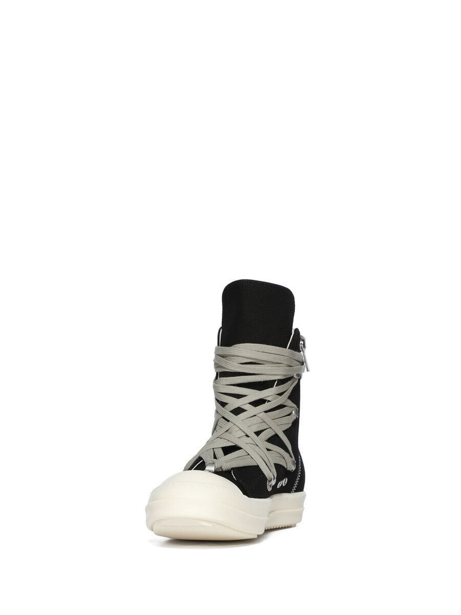 DU01F4809_DOW1_911 | MEGALACE® SNEAKS