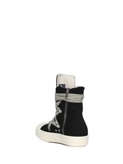 DU01F4809_DOW1_911 | MEGALACE® SNEAKS