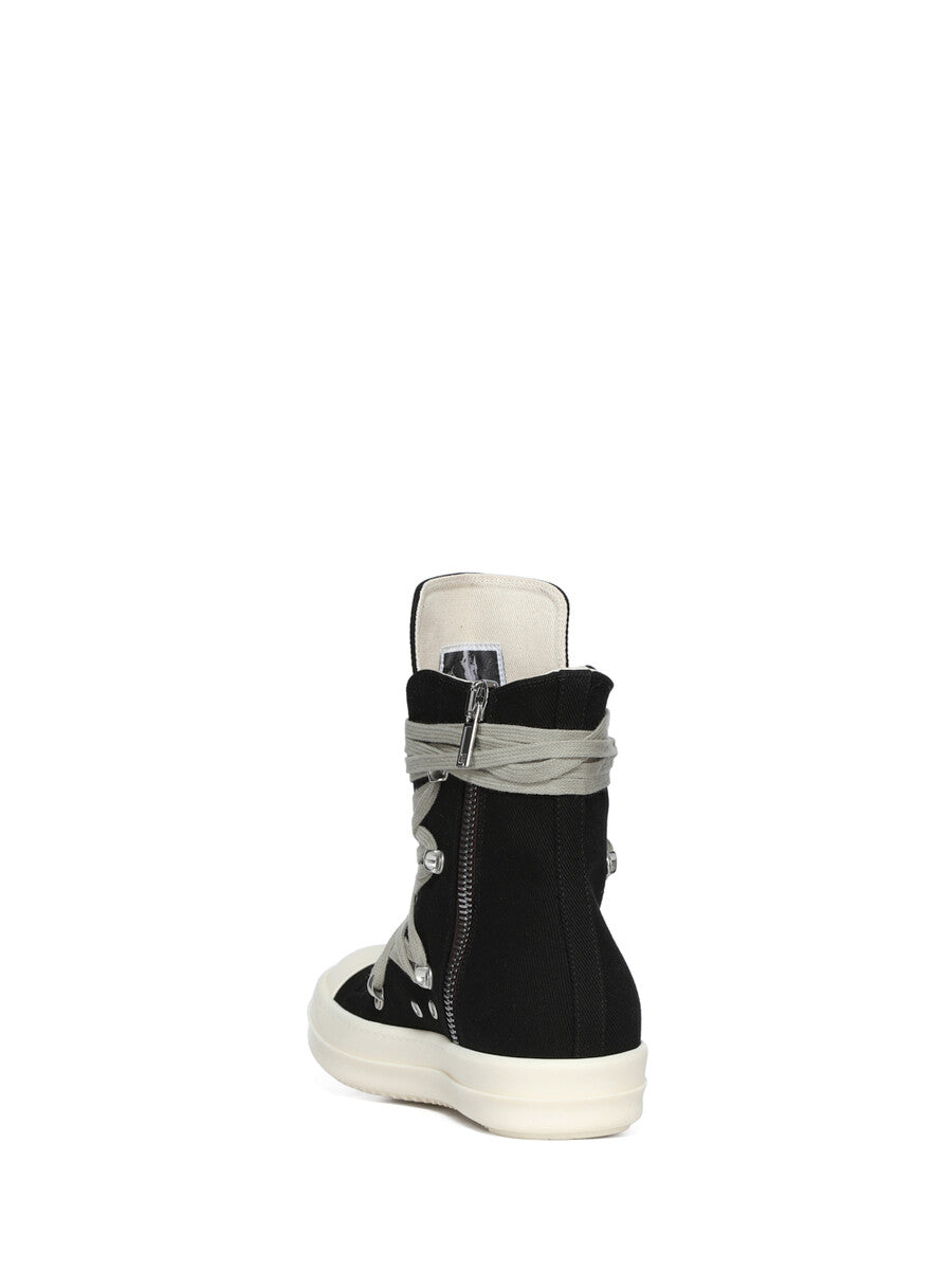 DU01F4809_DOW1_911 | MEGALACE® SNEAKS