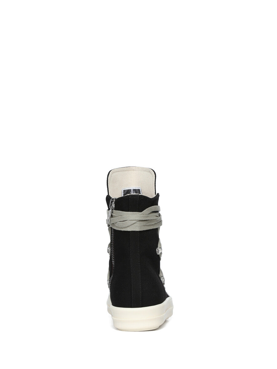 DU01F4809_DOW1_911 | MEGALACE® SNEAKS