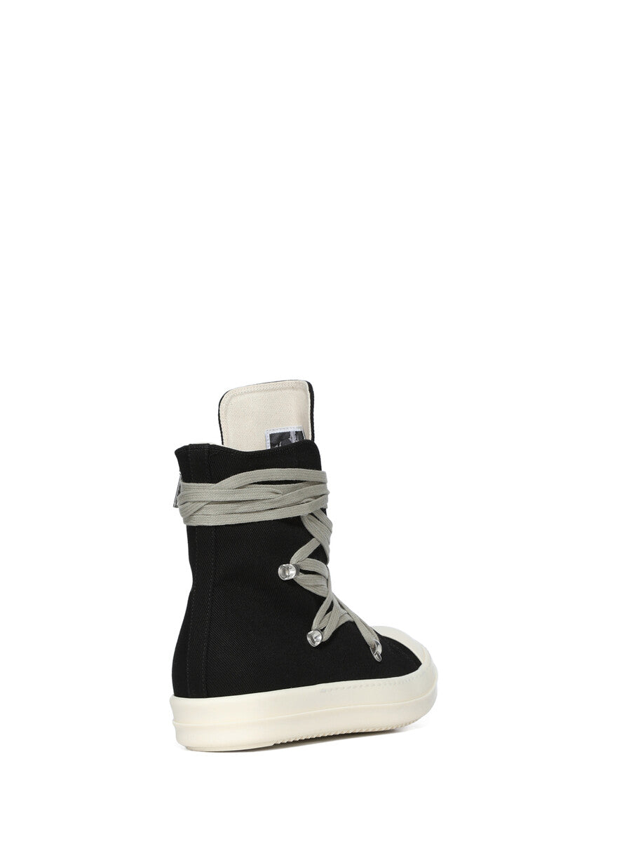DU01F4809_DOW1_911 | MEGALACE® SNEAKS