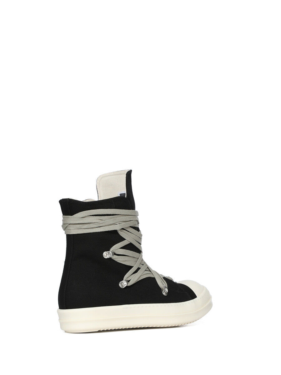 DU01F4809_DOW1_911 | MEGALACE® SNEAKS