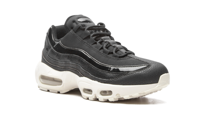 AIR MAX 95 SE MNS WMNS "Black" AQ4138 001