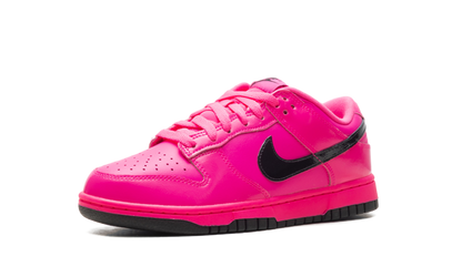Dunk Low WMNS "Pink Blast" IV2040 600