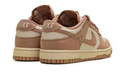 Dunk Low WMNS "Mini Swoosh - Rose Whisper" IB4417 102