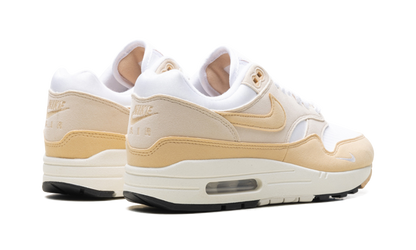 Air Max 1 &