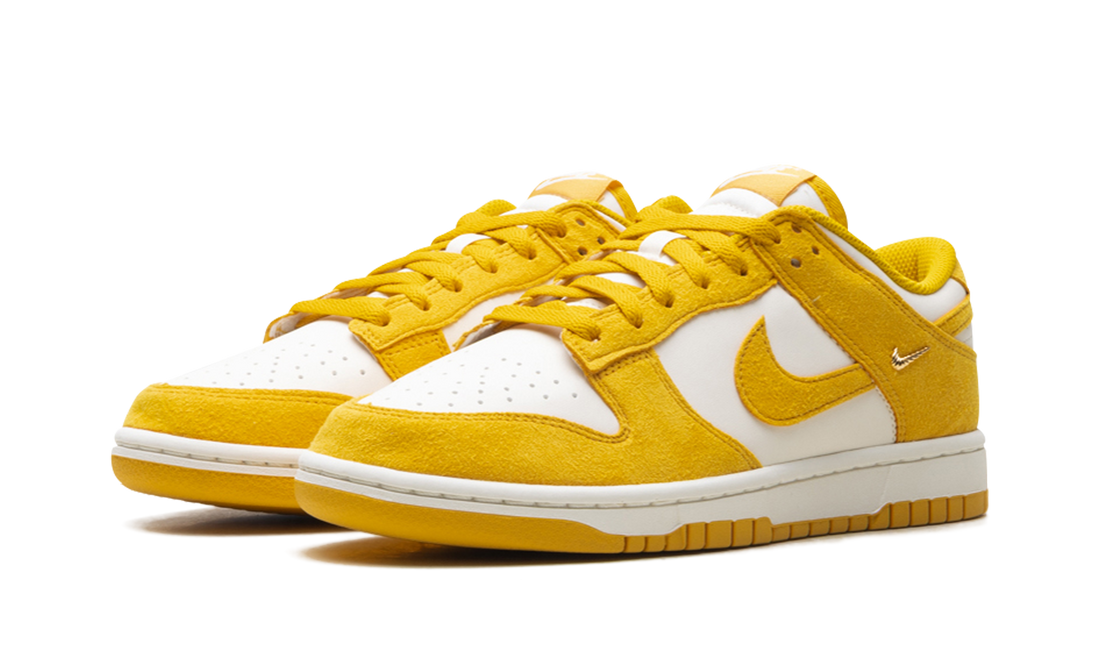 Dunk Low WMNS "Dark Sulfur Gold Mini Swoosh" IB4417 101