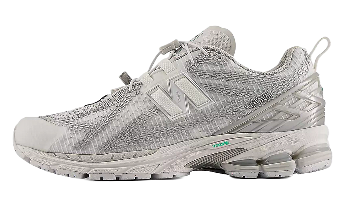 1906F "White Silver Metallic" U190611X
