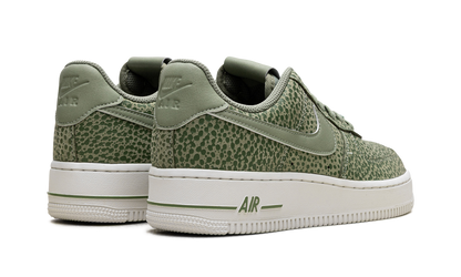AIR FORCE 1 &