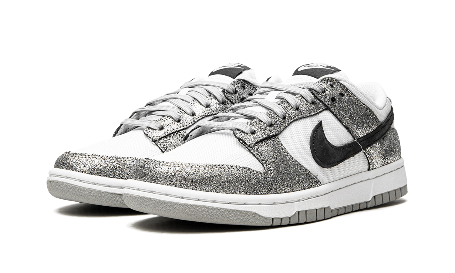 Dunk Low SE WMNS "Golden Gals" DO5882 001