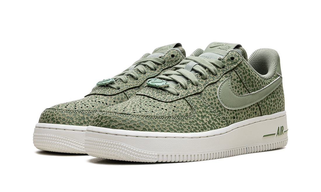 AIR FORCE 1 &