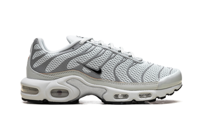 Air Max Plus WMNS "Light Silver" FV8480 002