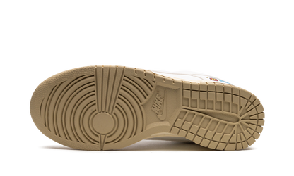 DUNK LO MNS WMNS "The Future is Equal" FD0868 133