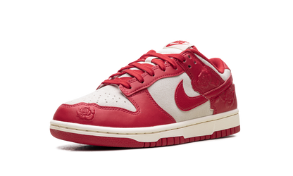 Dunk Low WMNS "Red Roses" HF1986 100
